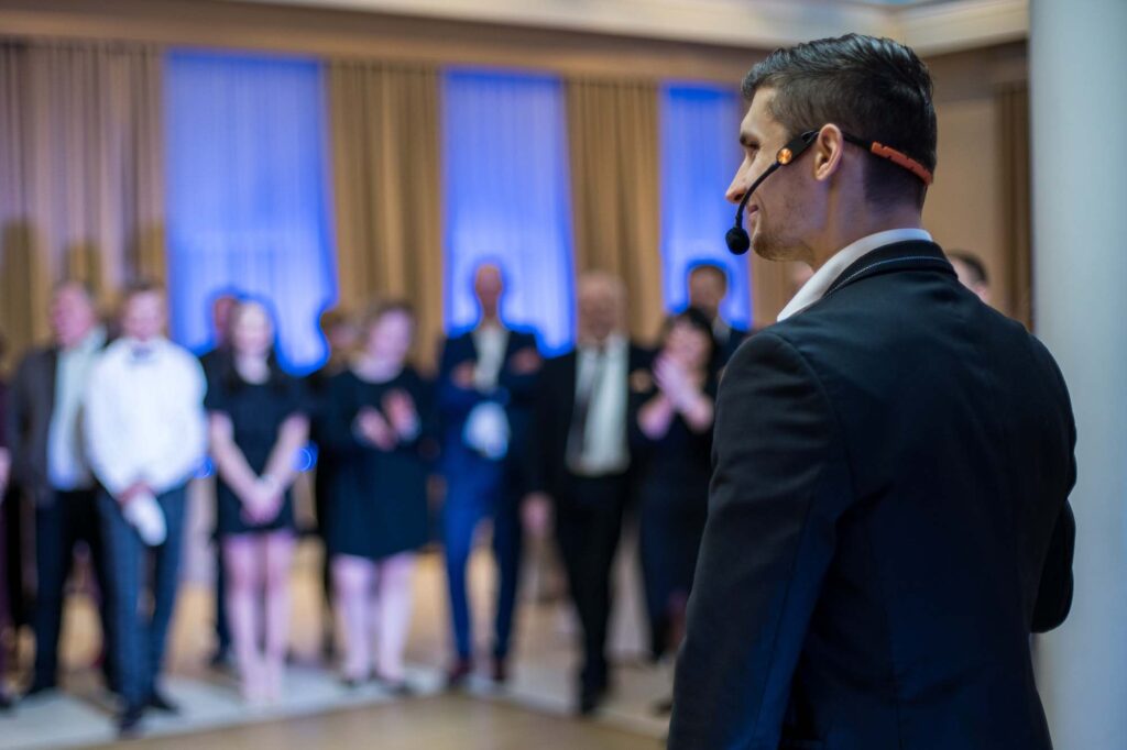 Iluzjonista na imprezę firmową i event - gwarancja sukcesu