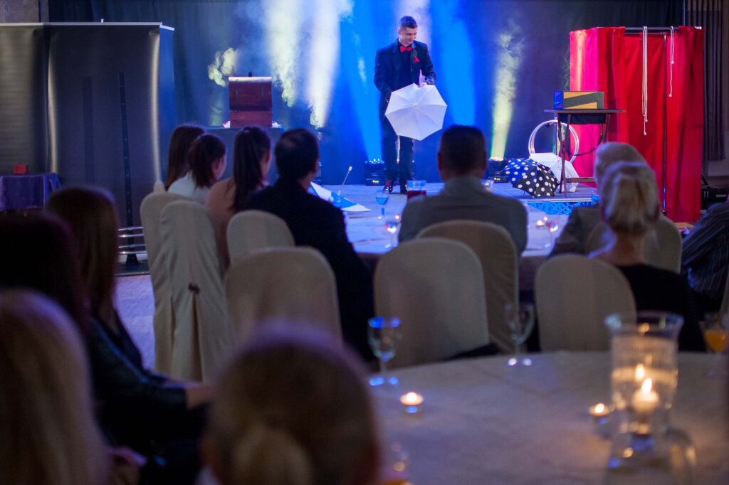 Pokazy iluzjonisty dla firm i korporacji w Polsce i za granicą 22