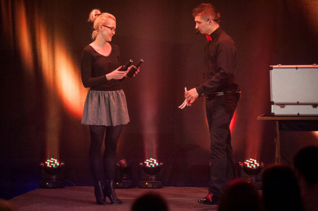 Profesjonalny iluzjonista na prestiżowe eventy firmowe dla Ciebie